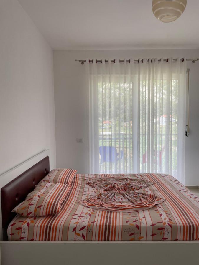 Nimfeum Apartments Shëngjin Eksteriør billede